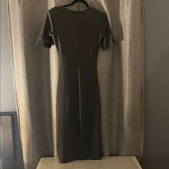 Zara Black Short-Sleeve Ruched Midi Dress - Picture 2 of 3